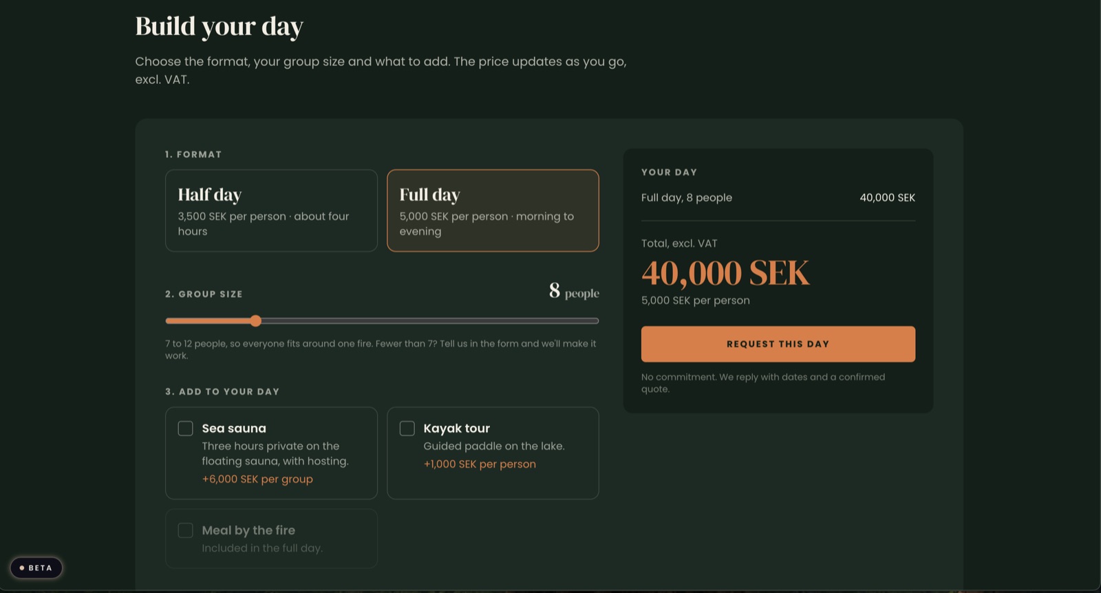 Bokningsvy där man väljer halvdag eller heldag, gruppstorlek och tillval och ser priset uppdateras
